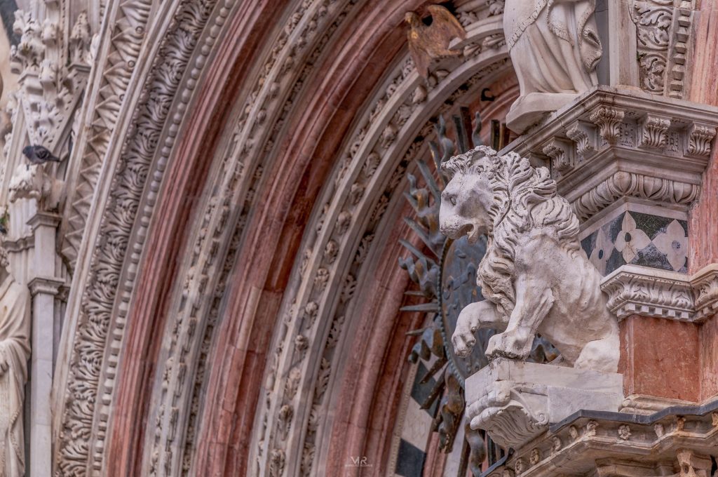 Włochy Siena Toskania Duomo Cattedrale Metropolitana di Santa Maria Assunta Katedra Matki Bożej Wniebowziętej