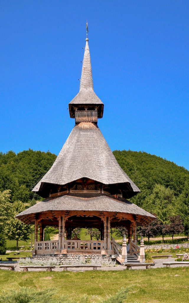 Rumunia Barsana Zespół klasztorny Podróżuj z nami Rozmusiakami